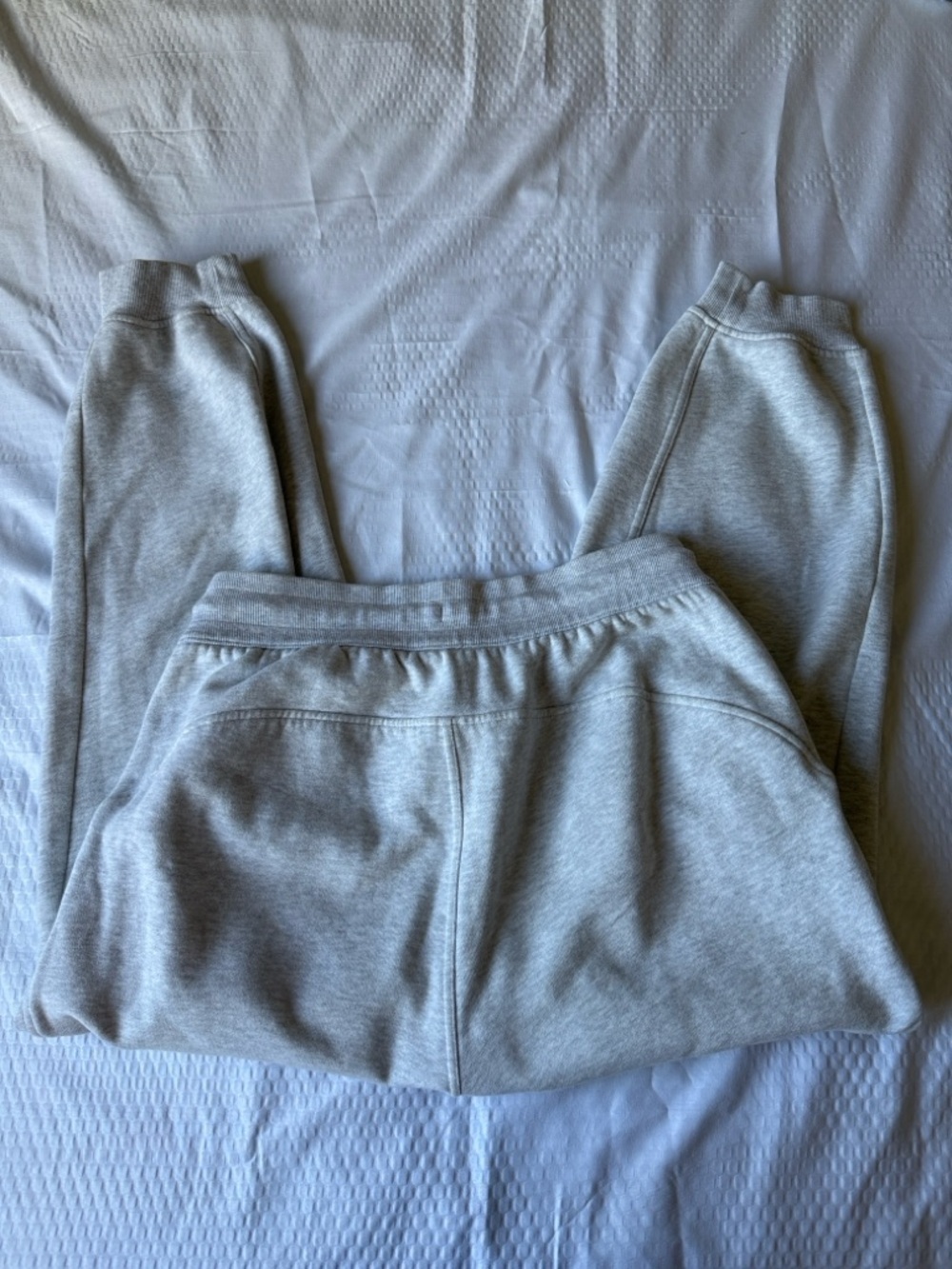 lululemon athletica Light Gray Women's Jogger Pants - Picture 6 of 12